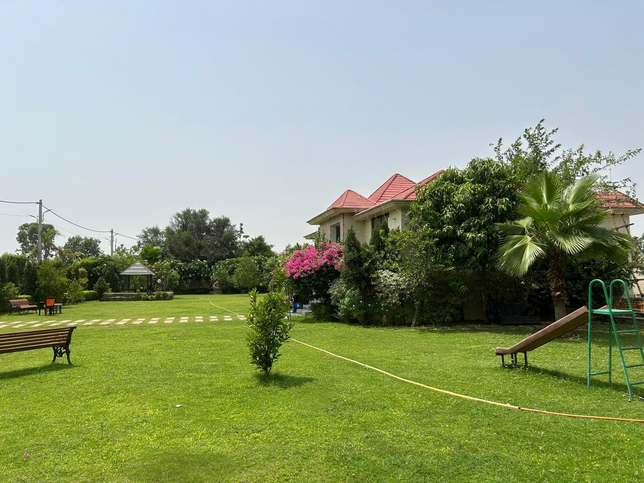 lucknow farmhouse price